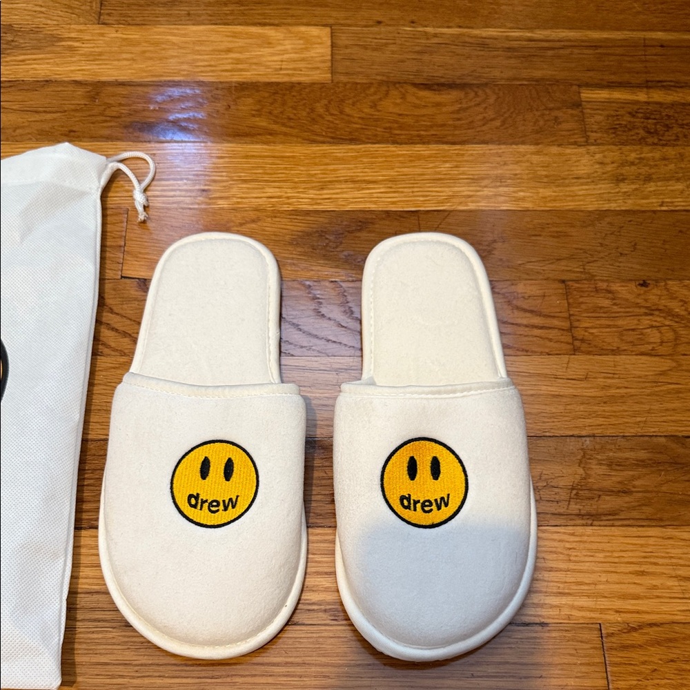 Drew house White Slippers with Yellow Smiley Face